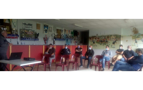 Proposer du jeu à 10 en minimes évoquer à Buzy